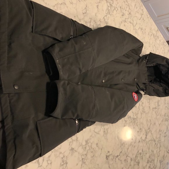 Canada Goose Women's Kinley Parka - Picture 3 of 6